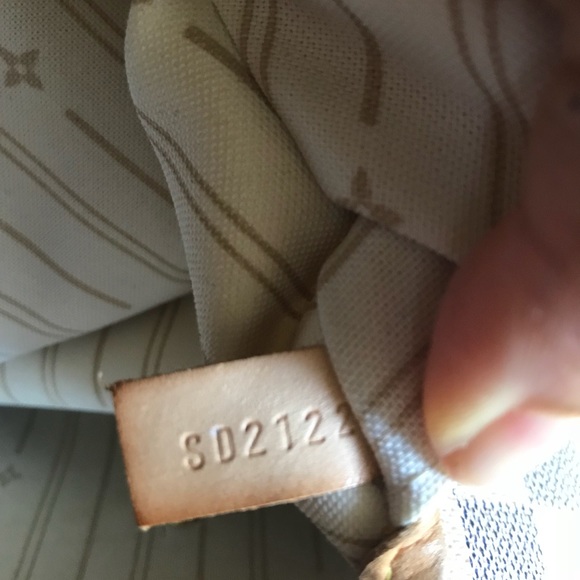 SOLD Louis Vuitton Neverfull MM Damier Azur - Picture 5 of 8